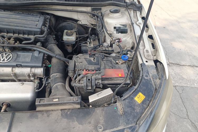Used Volkswagen Bora 2014 1.6L Manual Comfort Model Engine Bay Left