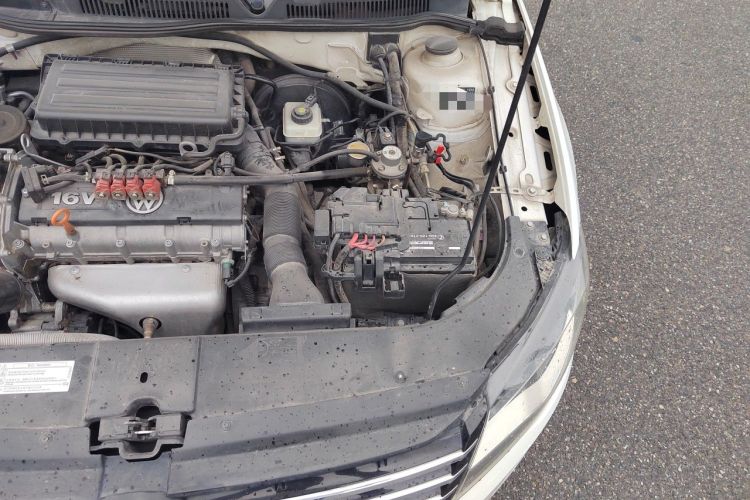 Used Volkswagen Bora 2014 1.6L Automatic Comfort Model Engine Bay Left