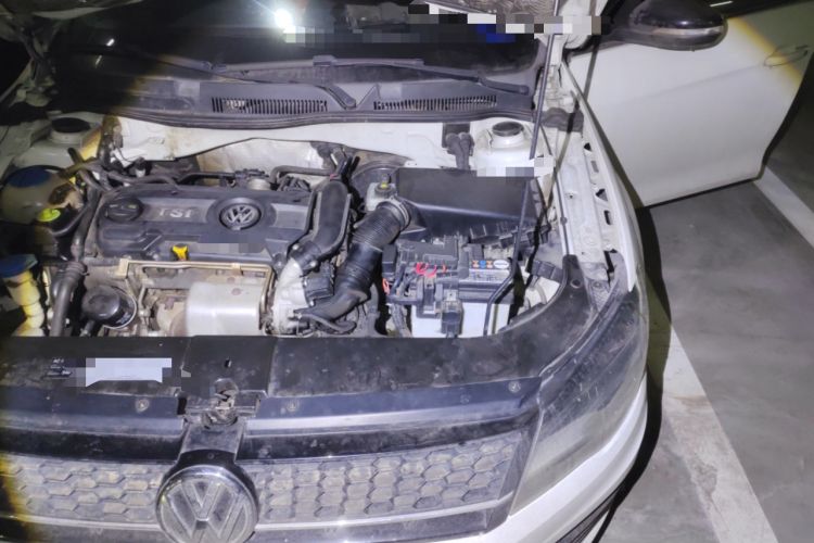 Used Volkswagen Bora 2014 1.4TSI Manual Sportline Engine Bay Left