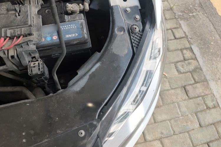 Used Volkswagen Bora 2014 1.4TSI Automatic Comfort Model Engine Bay Left
