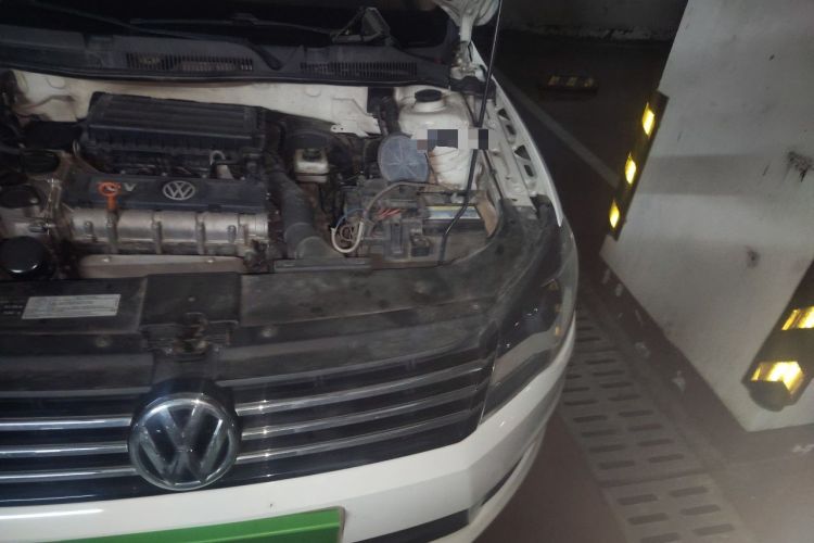 Used Volkswagen Bora 2014 1.6L Automatic Fashion Model Engine Bay Left
