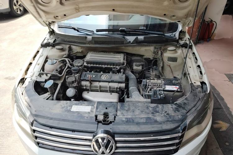 Used Volkswagen Bora 2014 1.6L Automatic Comfort Model Engine Bay