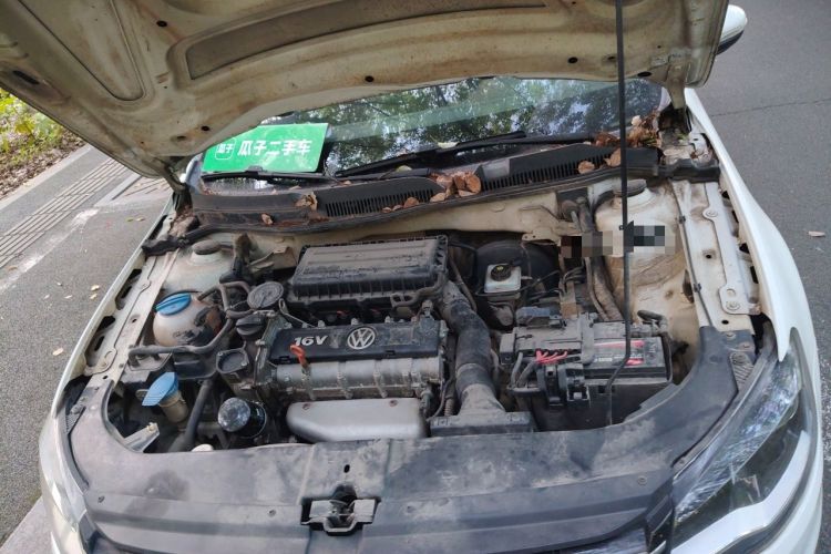 Used Volkswagen Bora 2014 1.6L Automatic Comfort Model Engine Bay