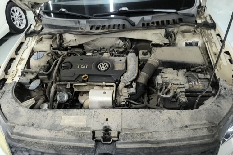 Used Volkswagen Bora 2014 1.4TSI Manual Sportline Engine Bay
