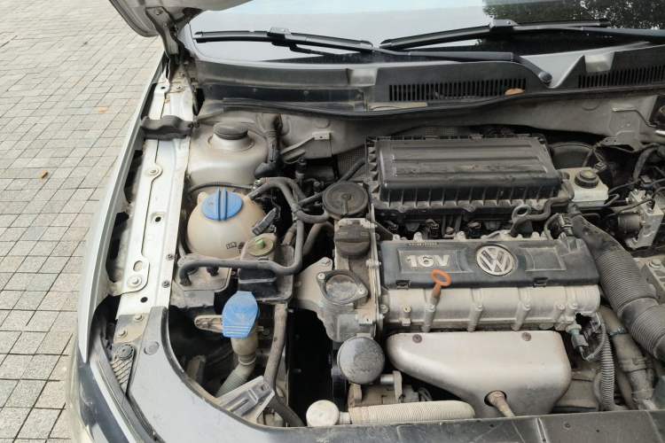 Used Volkswagen Bora 2014 1.6L Automatic Comfort Model Engine Bay Right