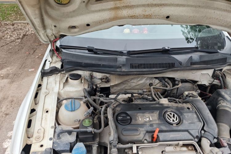 Used Volkswagen Bora 2014 1.4TSI Automatic Sportline Engine Bay Right