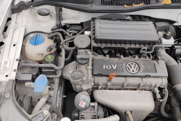 Used Volkswagen Bora 2014 1.6L Automatic Comfort Model Engine Bay Right