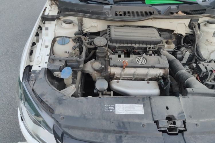 Used Volkswagen Bora 2014 1.6L Automatic Fashion Model Engine Bay Right