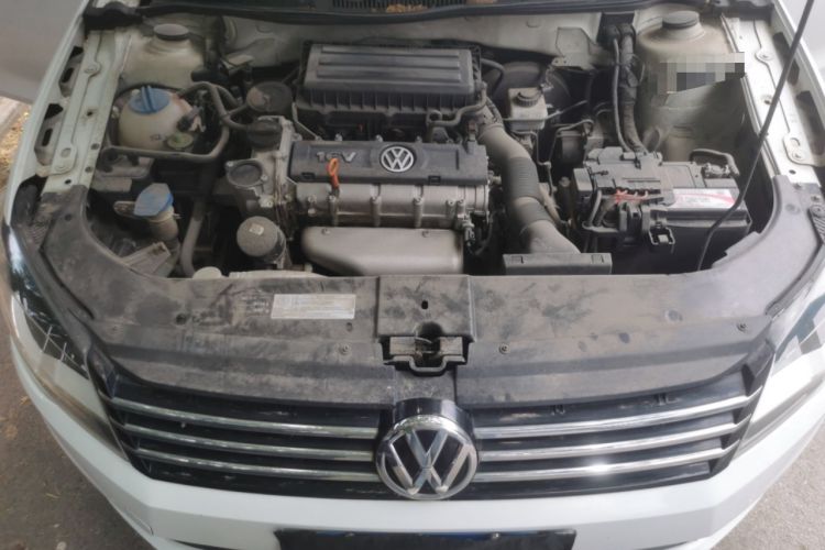 Used Volkswagen Bora 2014 1.6L Automatic Comfort Model Engine Bay