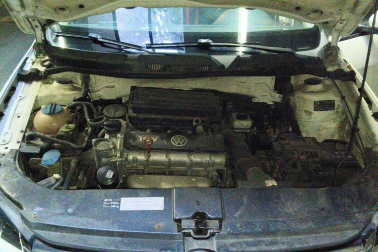 Used Volkswagen Bora 2014 1.6L Automatic Fashion Model Engine Bay
