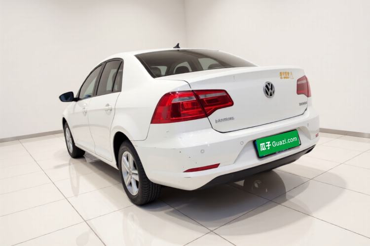 Used Volkswagen Bora 2014 1.6L Automatic Fashion Model Exterior 3