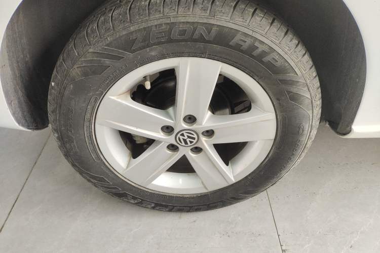 Used Volkswagen Bora 2014 1.6L Automatic Fashion Model Exterior 8