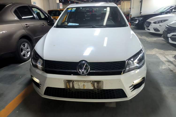 Used Volkswagen Bora 2014 1.4TSI Manual Sportline Front