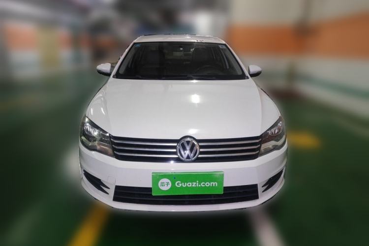 Used Volkswagen Bora 2014 1.6L Manual Fashion Edition Front