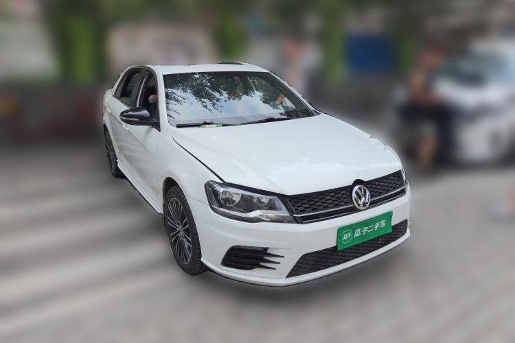 Used Volkswagen Bora 2014 1.4TSI Manual Sportline Front Right 45 Deg