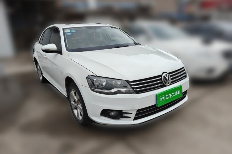 Used Volkswagen Bora 2014 1.6L Manual Comfort Model Front Right 45 Deg
