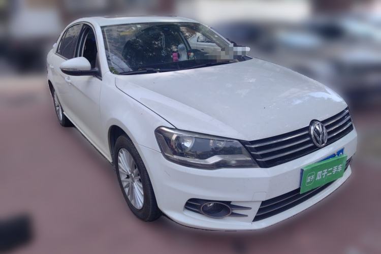 Used Volkswagen Bora 2014 1.6L Automatic Luxury Model Front Right 45 Deg