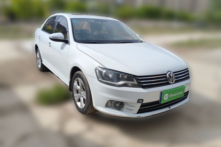 Used Volkswagen Bora 2014 1.6L Automatic Comfort Model Front Right 45 Deg