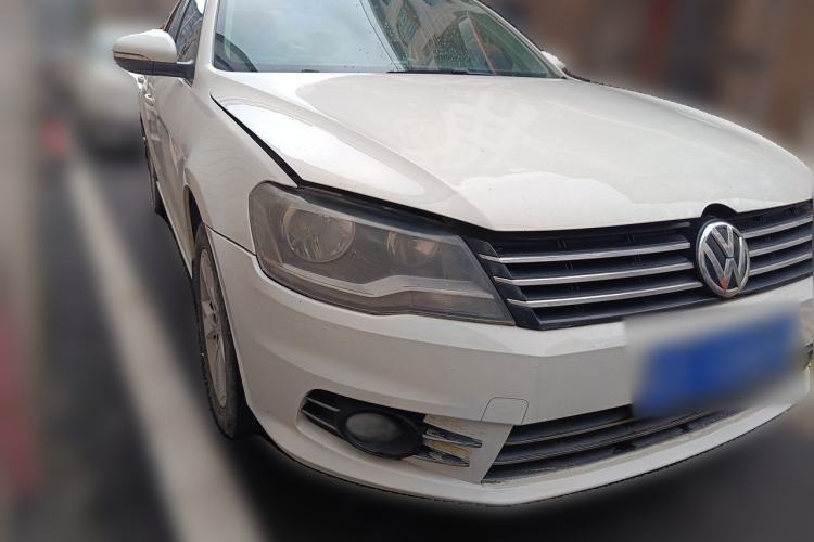 Used Volkswagen Bora 2014 1.6L Manual Comfort Model Front Right 45 Deg