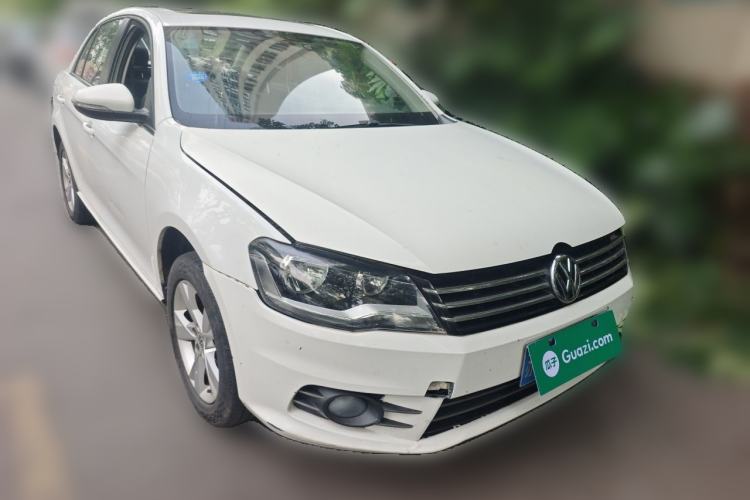 Used Volkswagen Bora 2014 1.6L Manual Comfort Model Front Right 45 Deg