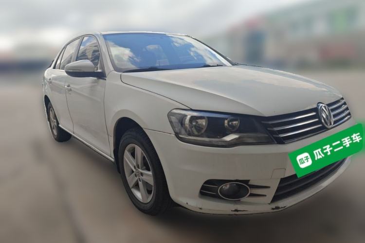 Used Volkswagen Bora 2014 1.6L Manual Fashion Edition Front Right 45 Deg
