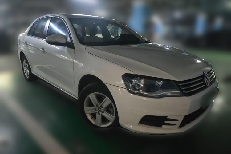 Used Volkswagen Bora 2014 1.6L Automatic Fashion Model Front Right 45 Deg