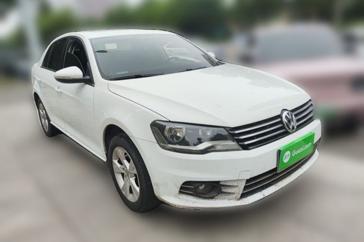 Used Volkswagen Bora 2014 1.6L Manual Comfort Model Front Right 45 Deg
