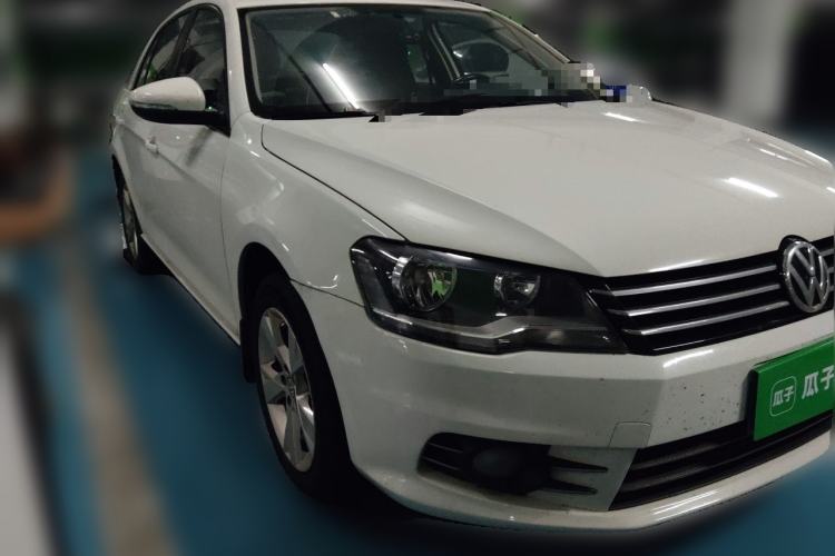 Used Volkswagen Bora 2014 1.6L Automatic Comfort Model Front Right 45 Deg