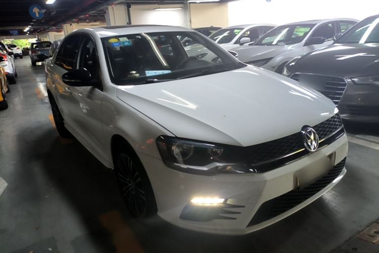 Used Volkswagen Bora 2014 1.4TSI Manual Sportline Front Right 45 Deg