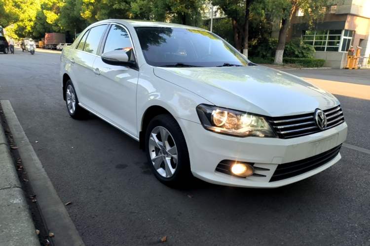 Used Volkswagen Bora 2014 1.4TSI Automatic Comfort Model Front Right 45 Deg