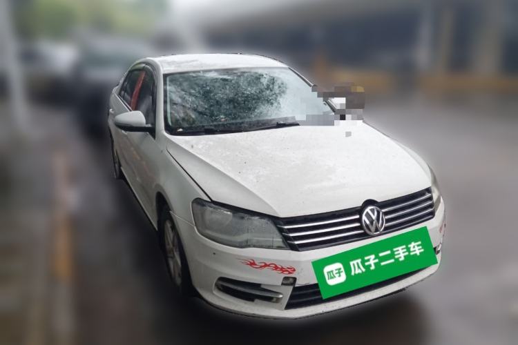 Used Volkswagen Bora 2014 1.6L Manual Fashion Edition Front Right 45 Deg