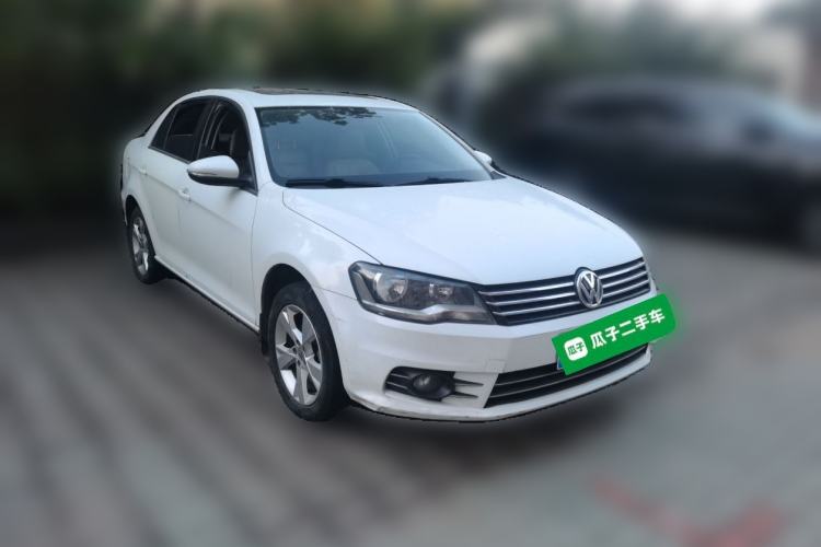 Used Volkswagen Bora 2014 1.6L Manual Comfort Model Front Right 45 Deg