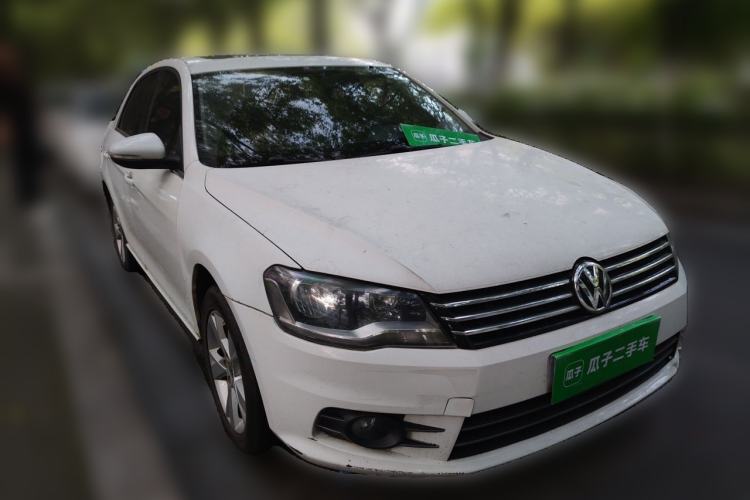 Used Volkswagen Bora 2014 1.6L Automatic Comfort Model Front Right 45 Deg