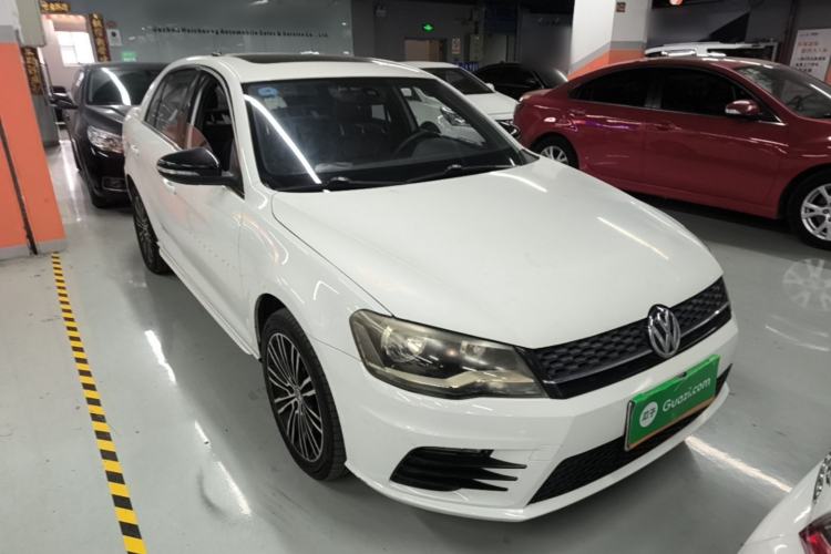 Used Volkswagen Bora 2014 1.4TSI Manual Sportline Front Right 45 Deg