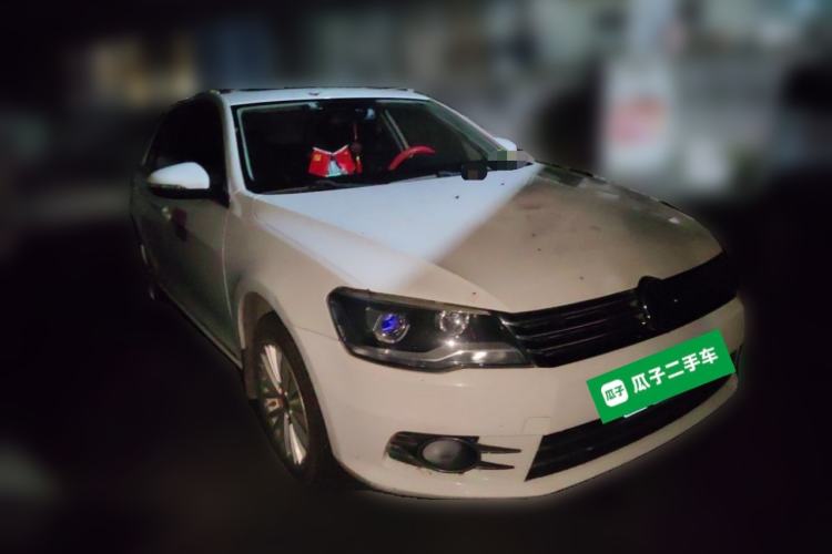 Used Volkswagen Bora 2014 1.6L Automatic Luxury Model Front Right 45 Deg