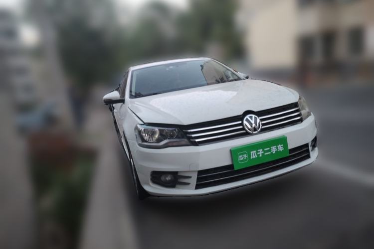 Used Volkswagen Bora 2014 1.6L Manual Comfort Model Front Right 45 Deg