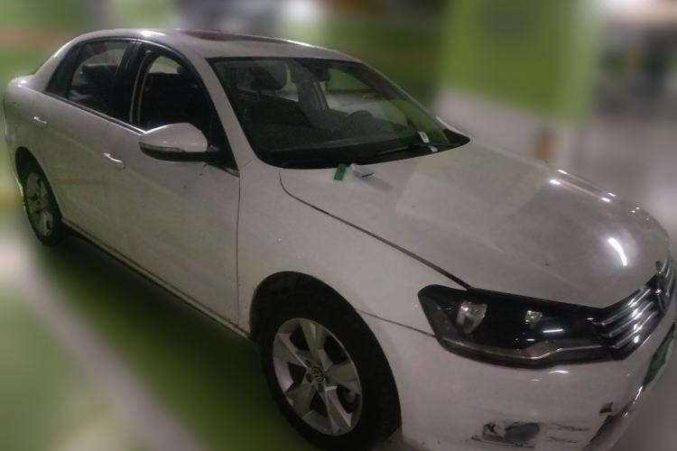 Used Volkswagen Bora 2014 1.6L Automatic Comfort Model Front Right 45 Deg