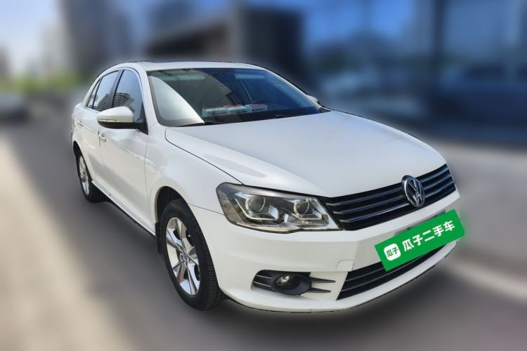 Used Volkswagen Bora 2014 1.6L Automatic Comfort Model Front Right 45 Deg