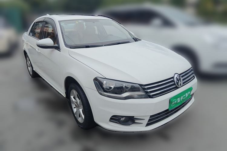 Used Volkswagen Bora 2014 1.6L Automatic Comfort Model Front Right 45 Deg