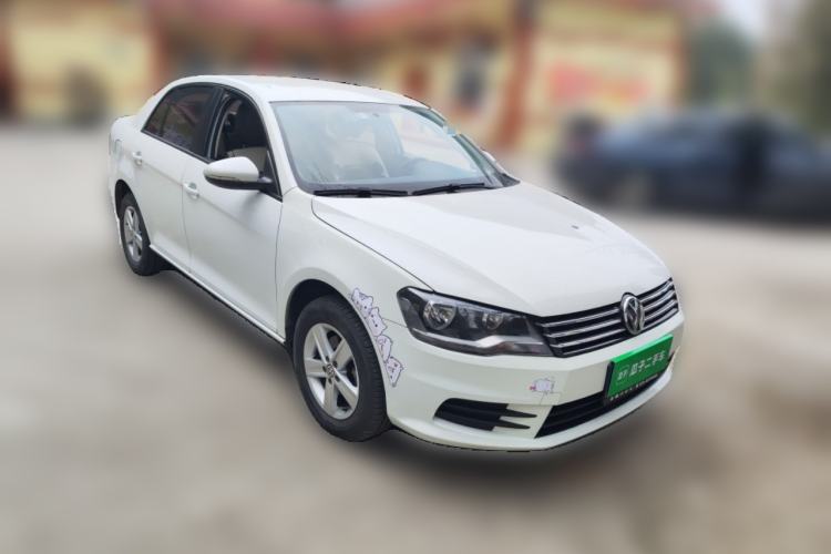 Used Volkswagen Bora 2014 1.6L Automatic Fashion Model Front Right 45 Deg