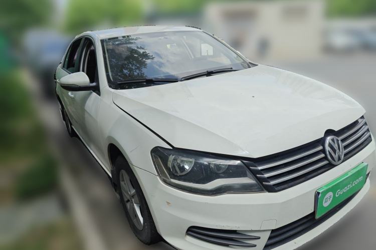 Used Volkswagen Bora 2014 1.6L Automatic Fashion Model Front Right 45 Deg