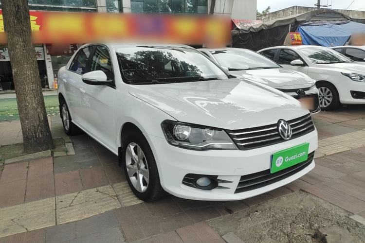 Used Volkswagen Bora 2014 1.6L Manual Comfort Model Front Right 45 Deg