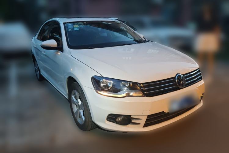 Used Volkswagen Bora 2014 1.6L Automatic Comfort Model Front Right 45 Deg