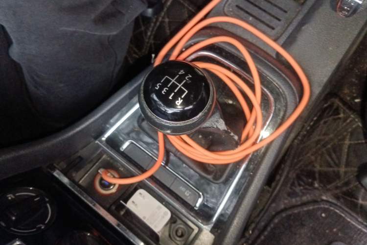 Used Volkswagen Bora 2014 1.6L Manual Fashion Edition Gear Lever