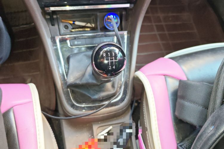 Used Volkswagen Bora 2014 1.6L Manual Comfort Model Gear Lever