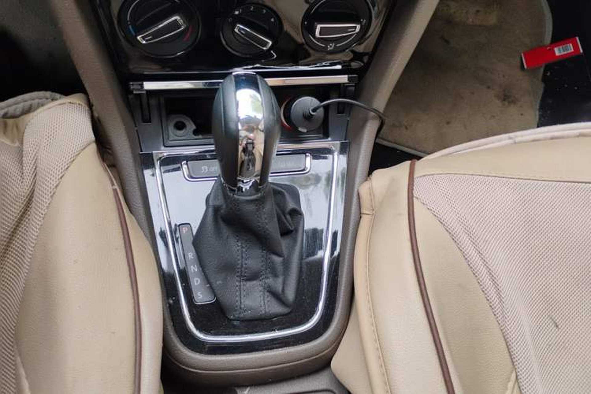 Used Volkswagen Bora 2014 1.6L Automatic Comfort Model Gear Lever