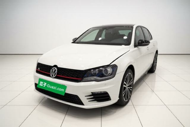 Ojetý Volkswagen Bora 2014 1.4TSI Automatic Sportline