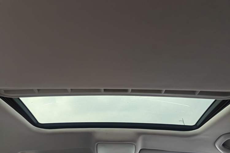 Used Volkswagen Bora 2014 1.6L Automatic Luxury Model Headliner