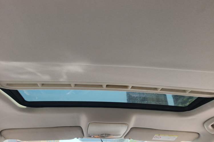 Used Volkswagen Bora 2014 1.4 TSI Manual Comfort Model Headliner