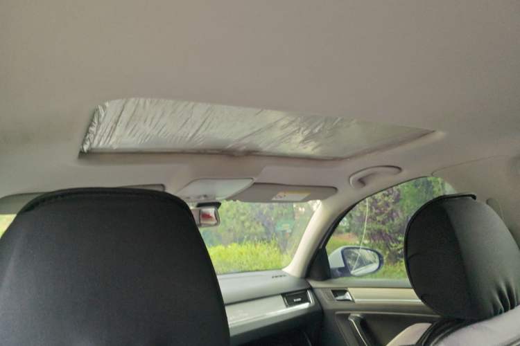 Used Volkswagen Bora 2014 1.6L Automatic Comfort Model Headliner